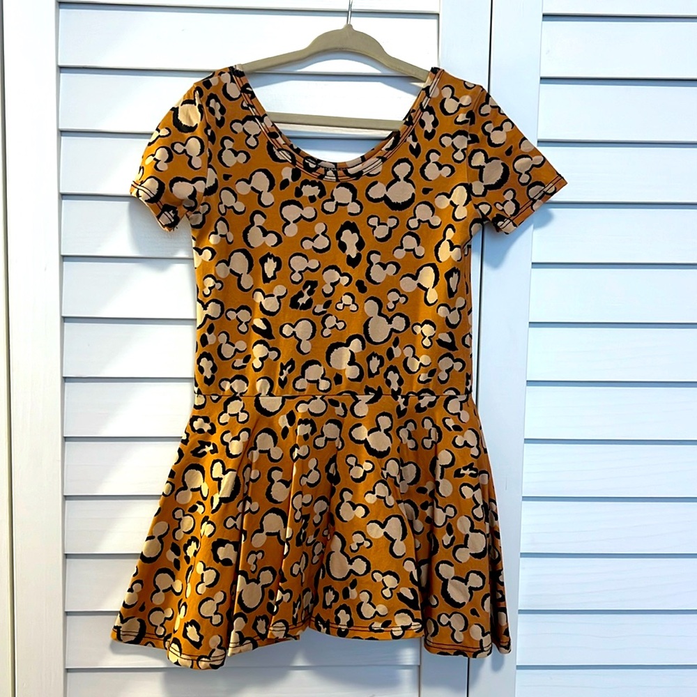 WRK Skirted Leo size 7/8 fits like 6T wore once excellent condition